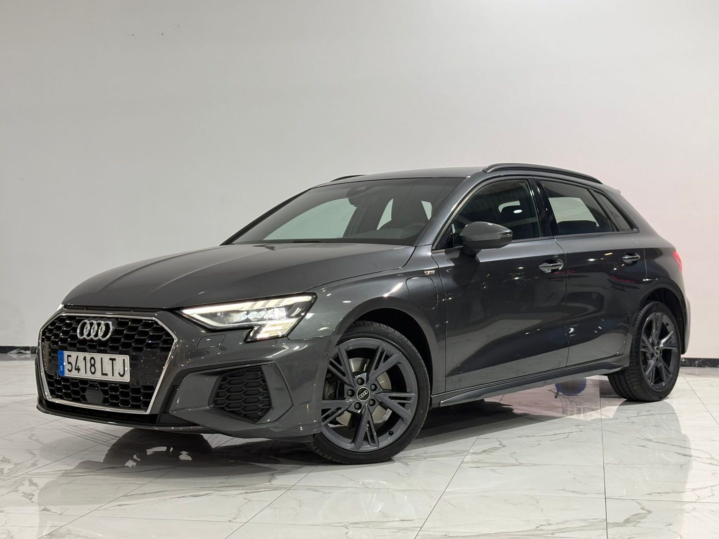 AUDI A3 Sportback S-LINE40 TFSI e S tro 2 WhatsApp Image 2025 12 12 at 18.14.47 2